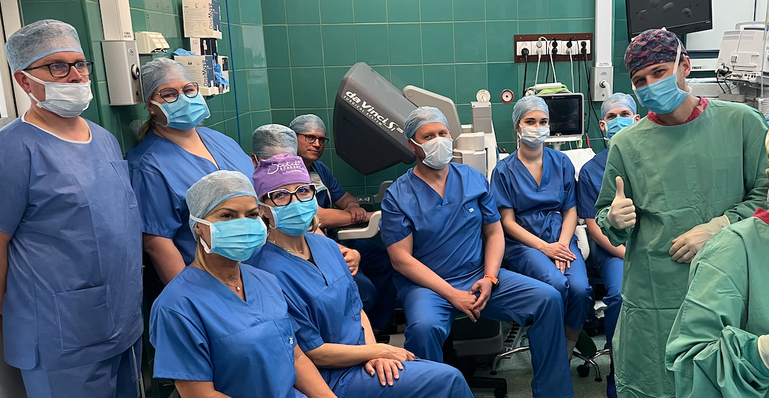 Robotic Surgery Workshop with the da Vinci system